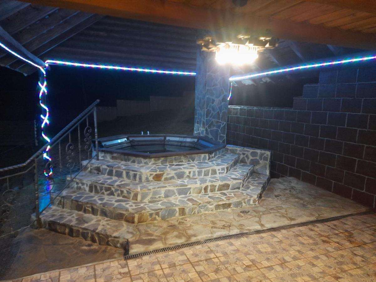 ホテル Mountain Dew Belasovitsa エクステリア 写真